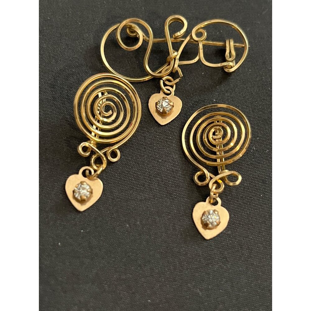 Antique Vitg Gold Swirl Earrings & Brooch with Heart Pendants 3 piece Set 3.1g - Picture 7 of 8